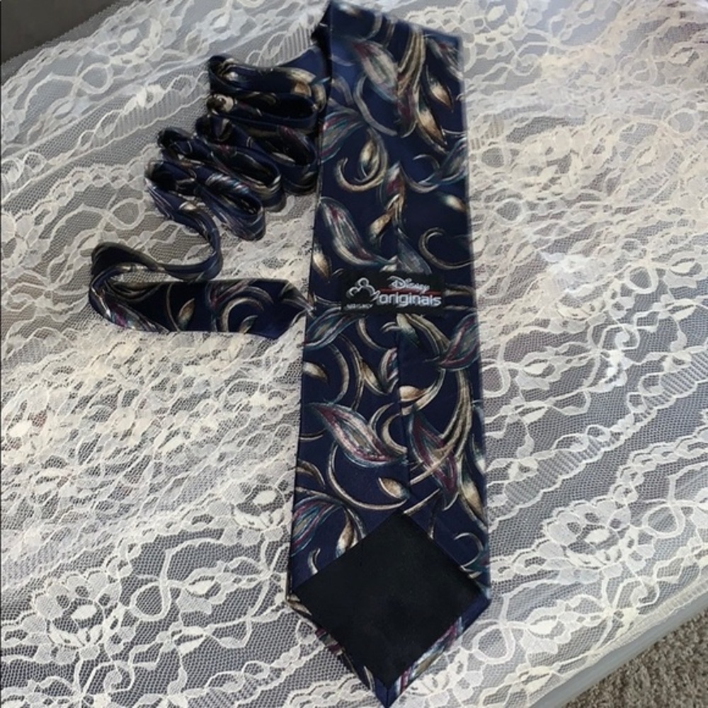 Disney Original Tie Pre owned